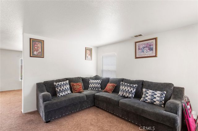 16029 White Mountain, Victorville, CA 92394