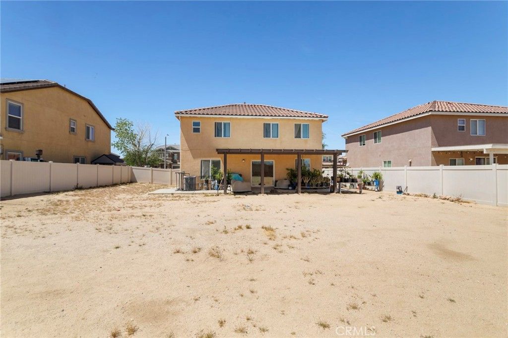Image 20 of property listing at 16029 White Mountain, Victorville, CA 92394