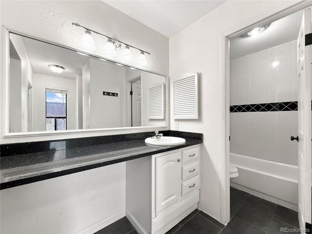 1050 S Monaco St Parkway, Denver, CO 80224