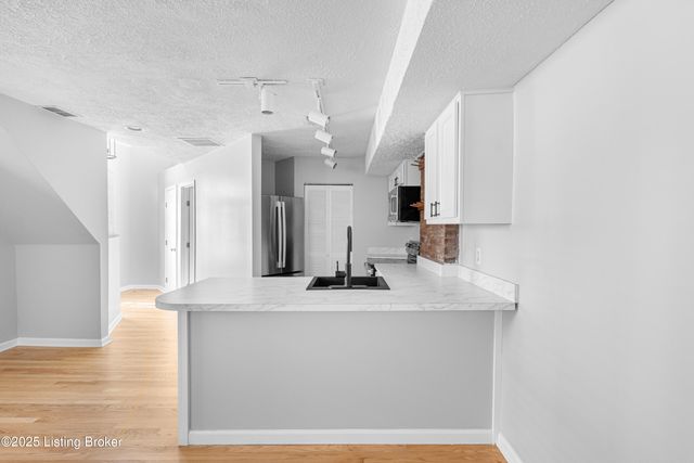 1128 Cherokee Rd APT 1A, Louisville, KY 40204