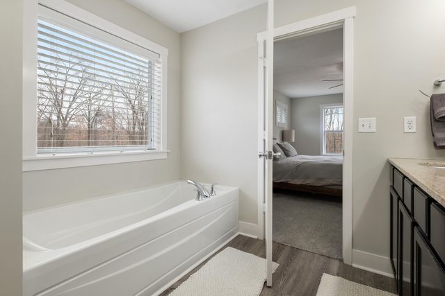 9326 Trafalgar Drive SE, Alto, MI 49302