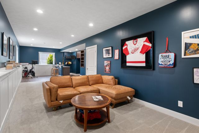 9326 Trafalgar Drive SE, Alto, MI 49302