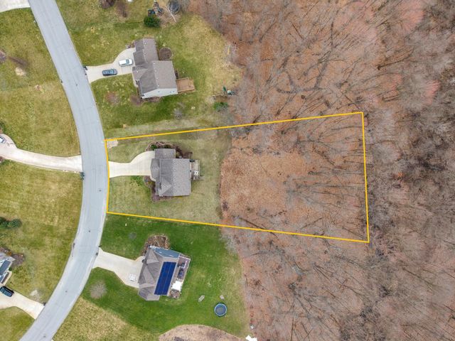 9326 Trafalgar Drive SE, Alto, MI 49302