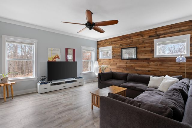 9326 Trafalgar Drive SE, Alto, MI 49302