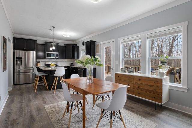 9326 Trafalgar Drive SE, Alto, MI 49302