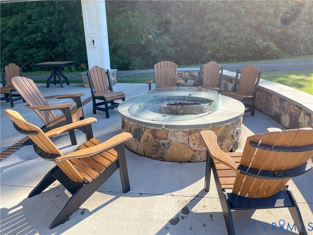 5249 Cobblers Stone Ct, Glen Allen, VA 23059