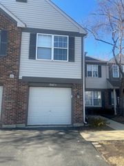 1942 Heron Avenue B, Schaumburg, IL 60193