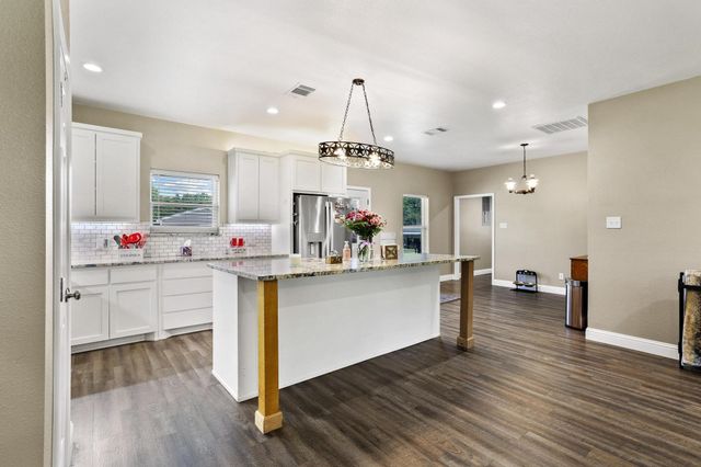 2658 Oak Ridge Road, Denison, TX 75021