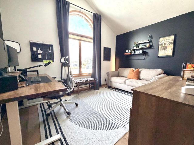 867 Briarwood Drive, Worthington, MN 56187