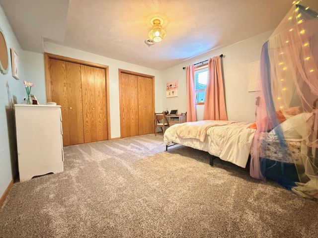 867 Briarwood Drive, Worthington, MN 56187