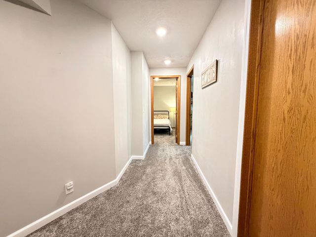 867 Briarwood Drive, Worthington, MN 56187