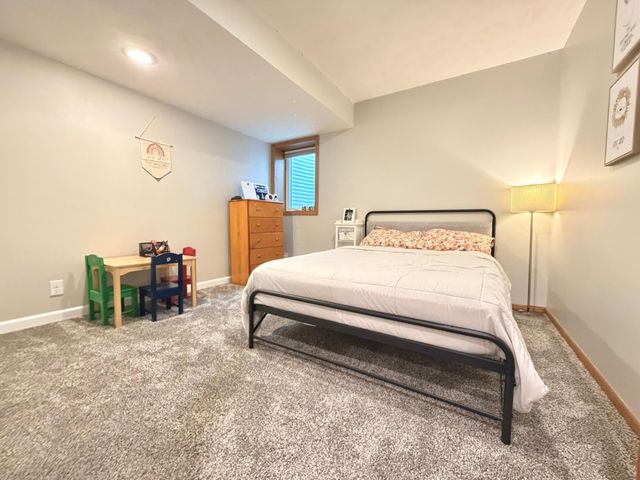 867 Briarwood Drive, Worthington, MN 56187