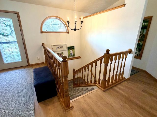 867 Briarwood Drive, Worthington, MN 56187