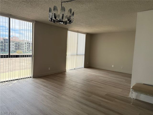 3930 University Center Drive 302, Las Vegas, NV 89119