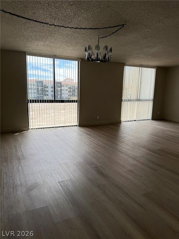 3930 University Center Drive 302, Las Vegas, NV 89119