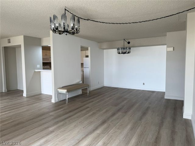 3930 University Center Drive 302, Las Vegas, NV 89119