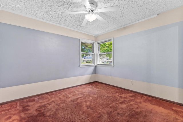 1915 Miller STREET, West Bend, WI 53095