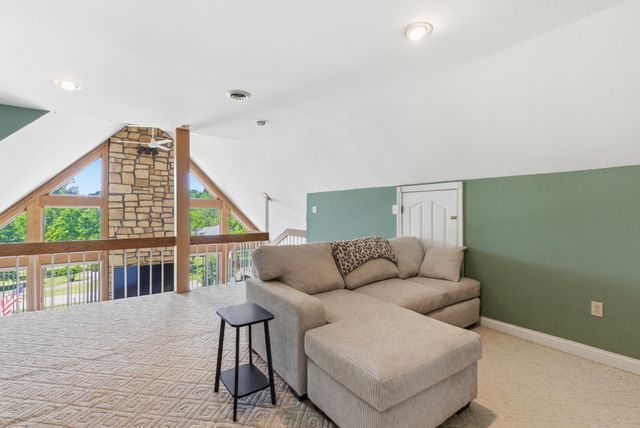 55 Woodland Cove, Waynesburg, KY 40489