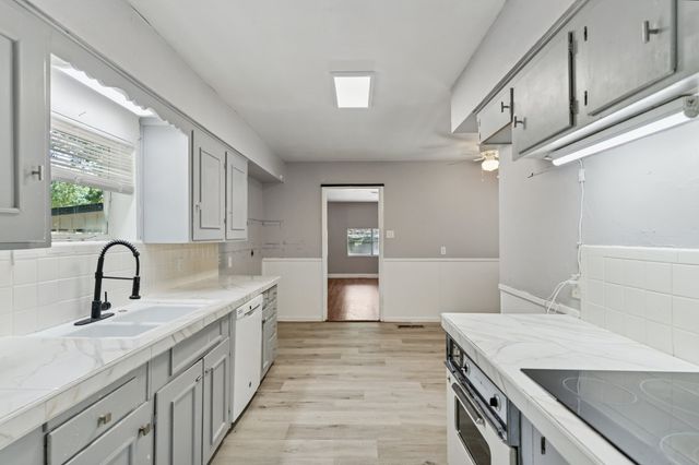 1401 Bluebonnet Trail, Arlington, TX 76013