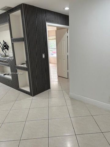 3987 N Carambola Cir N 2923, Coconut Creek, FL 33066