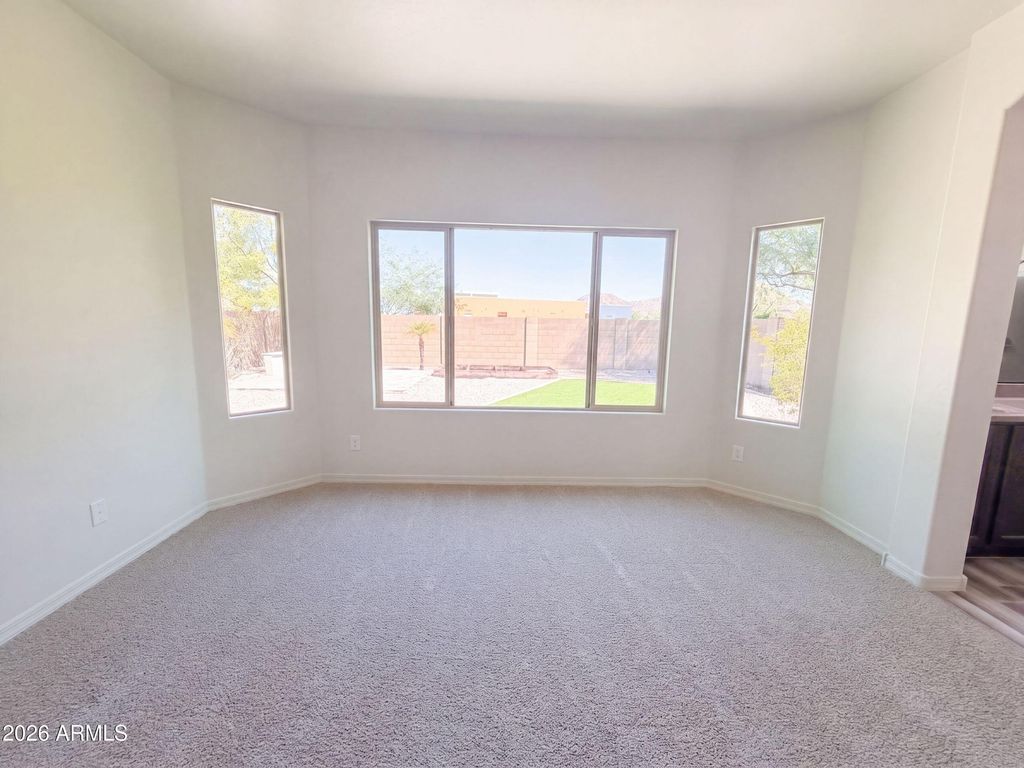 2626 W GRAY WOLF Trail, Phoenix, AZ 85085 — photo 4