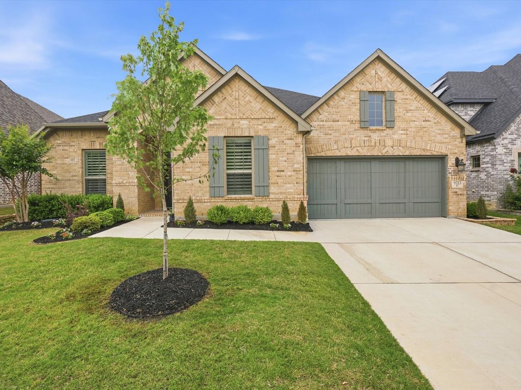 9213 Prickly Pear Trail, Argyle, TX 76226
