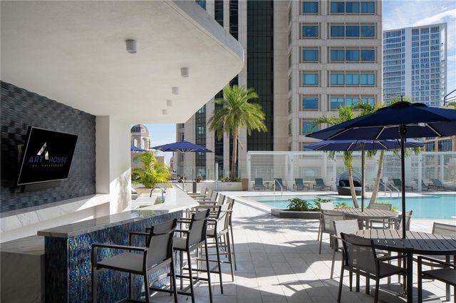 275 1ST AVENUE S 3501, St Petersburg, FL 33701