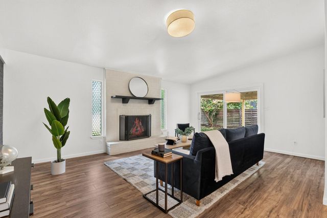 4808 Broadhill DR, Austin, TX 78723