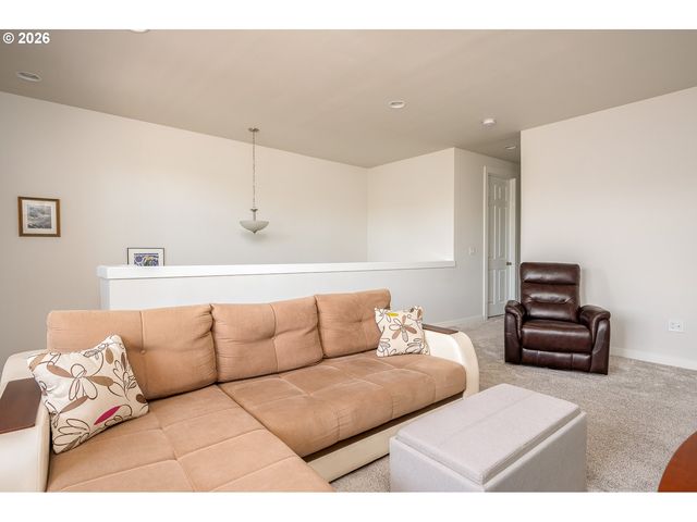 6675 Sw BRISBAND St, Wilsonville, OR 97070