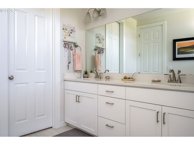 6675 Sw BRISBAND St, Wilsonville, OR 97070