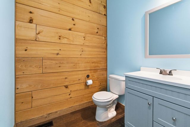 196 Cecil Smith Road, Hustonville, KY 40437