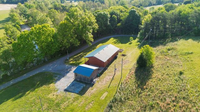 196 Cecil Smith Road, Hustonville, KY 40437