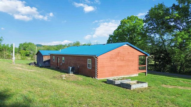 196 Cecil Smith Road, Hustonville, KY 40437