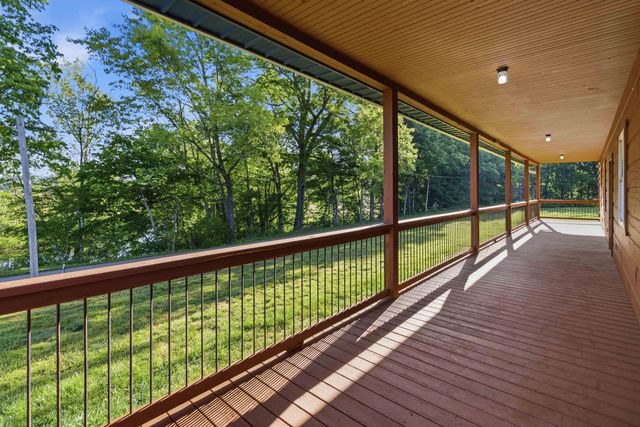 196 Cecil Smith Road, Hustonville, KY 40437