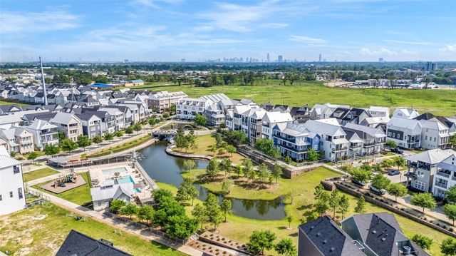 8710 Park Kolbe Lane, Houston, TX 77080