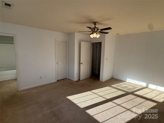 10560 Bunclody Drive, Charlotte, NC 28213