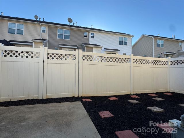 10560 Bunclody Drive, Charlotte, NC 28213