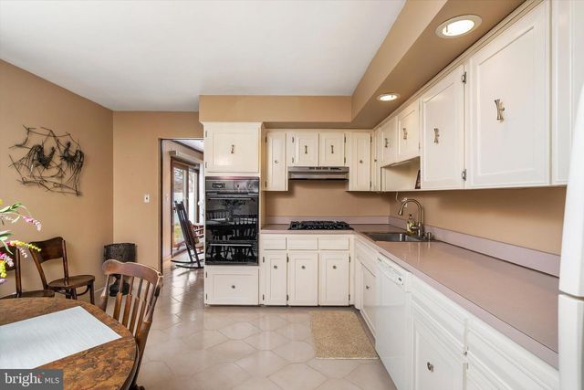 159 HEMPSTEAD RD, Hamilton, NJ 08610