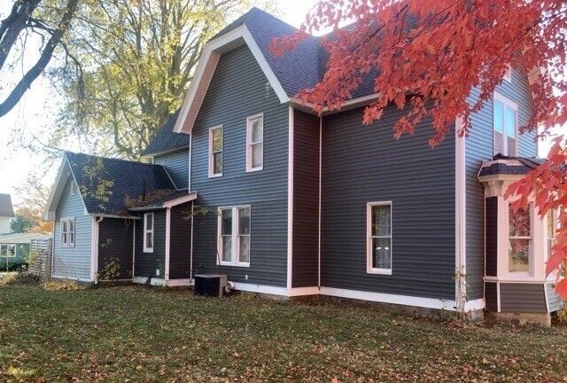 102 E 6th Street, Milledgeville, IL 61051