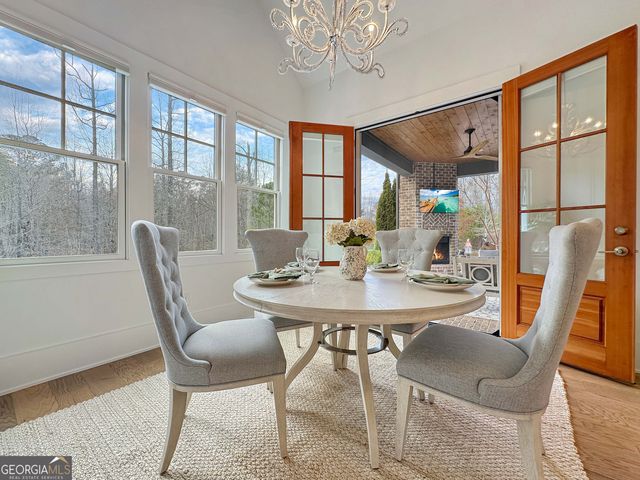 200 Mado Lane, Chattahoochee Hills, GA 30268