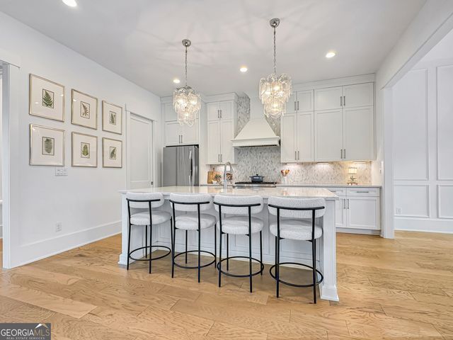 200 Mado Lane, Chattahoochee Hills, GA 30268