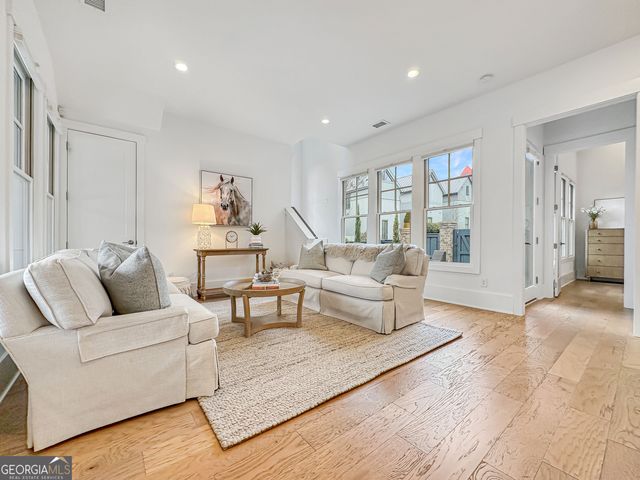 200 Mado Lane, Chattahoochee Hills, GA 30268