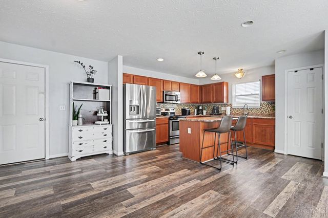 707 Holland Court, Trenton, OH 45067