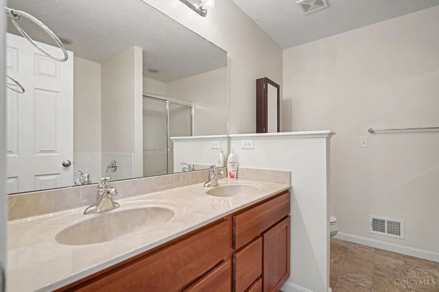 707 Holland Court, Trenton, OH 45067