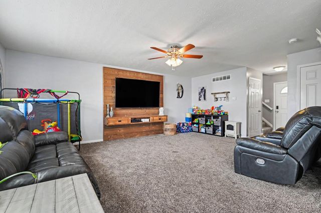 707 Holland Court, Trenton, OH 45067