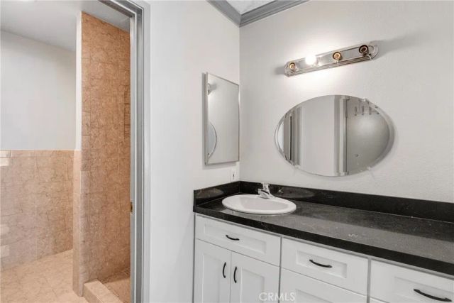 5460 White Oak B103, Encino, CA 91316