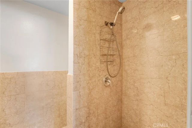 5460 White Oak B103, Encino, CA 91316