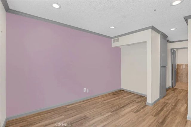5460 White Oak B103, Encino, CA 91316