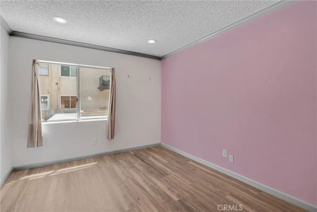 5460 White Oak B103, Encino, CA 91316