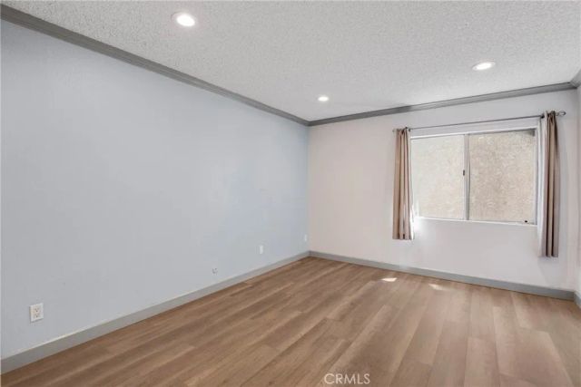 5460 White Oak B103, Encino, CA 91316